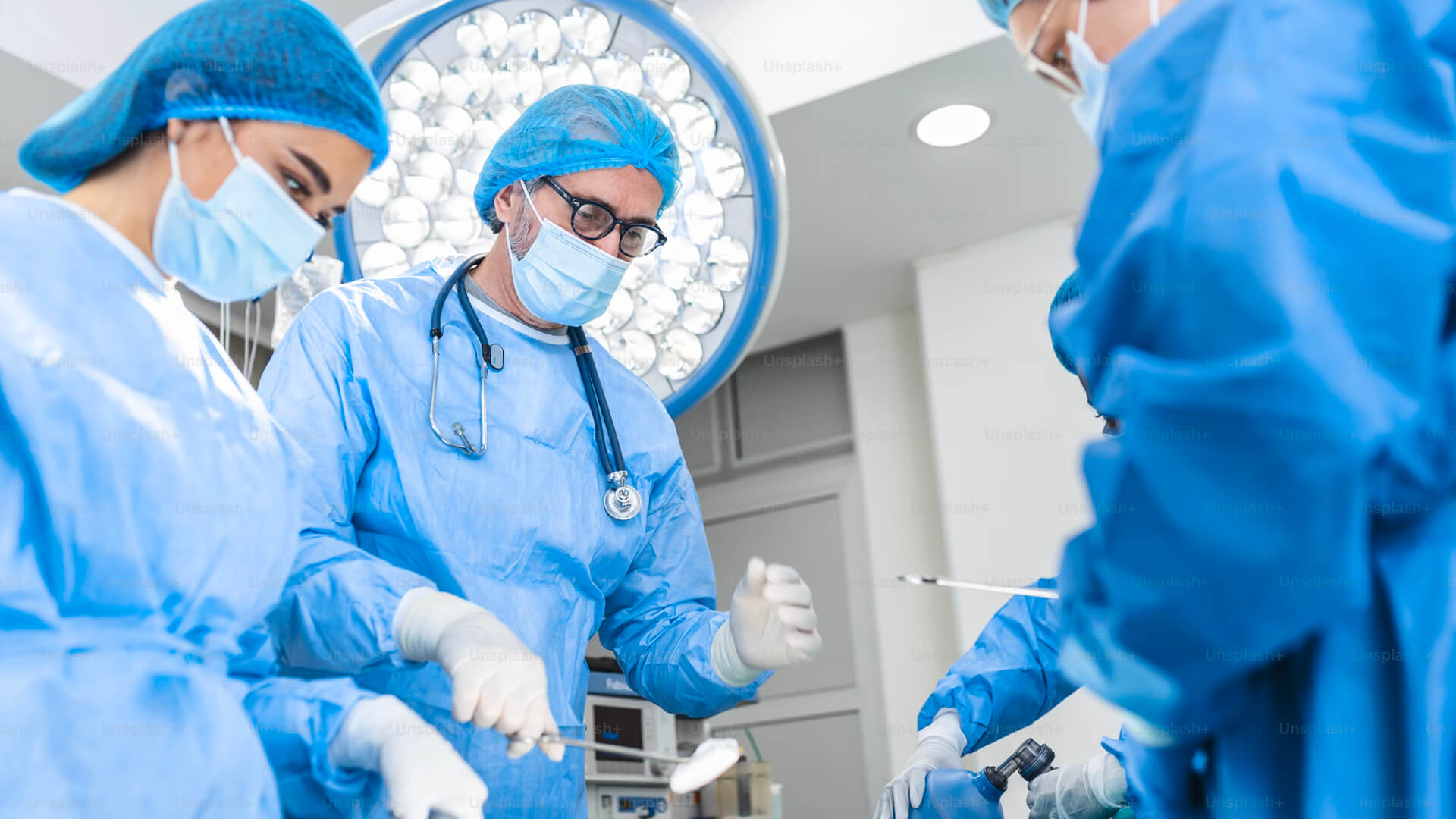 surgical technologist